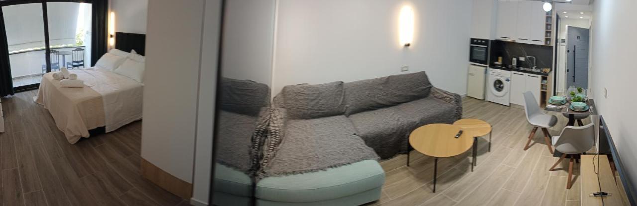 Deluxe Apartment Bllok Тирана Екстериор снимка