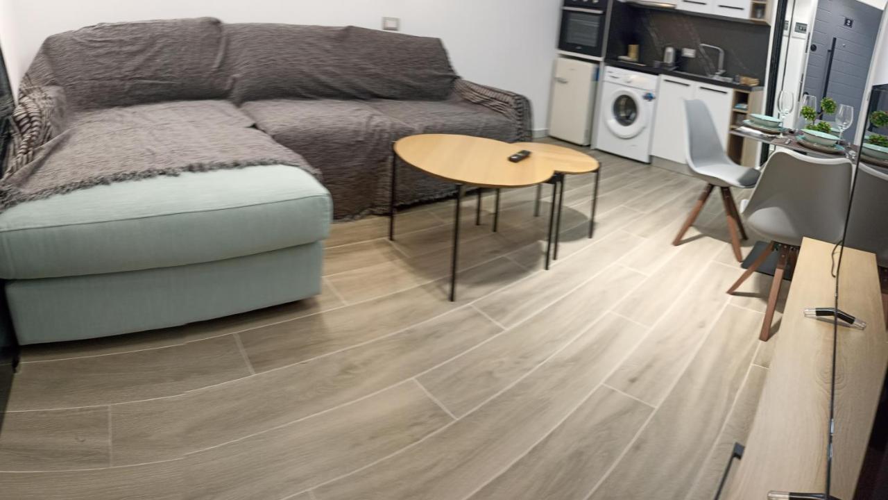 Deluxe Apartment Bllok Тирана Екстериор снимка